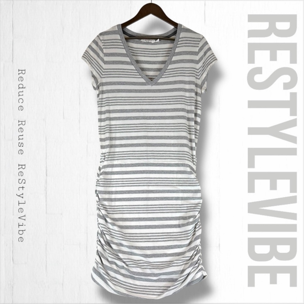 ATHLETA Women’s Size LP Dress Athleisure Tee T-Shirt Style Striped Mini V-Neck